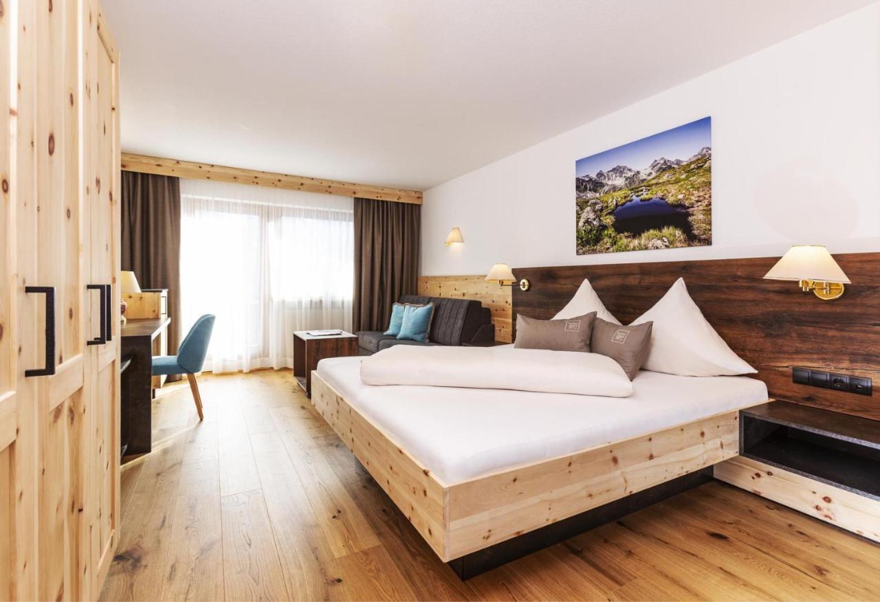 Hotel Garni Tirol Ladis Zewnętrze zdjęcie
