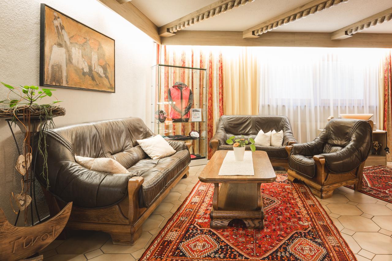 Hotel Garni Tirol Ladis Zewnętrze zdjęcie