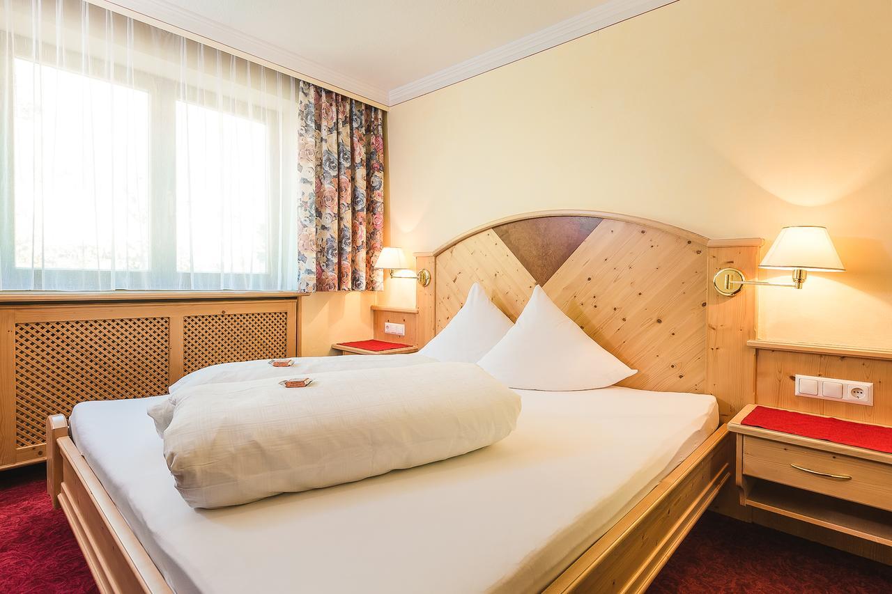 Hotel Garni Tirol Ladis Zewnętrze zdjęcie
