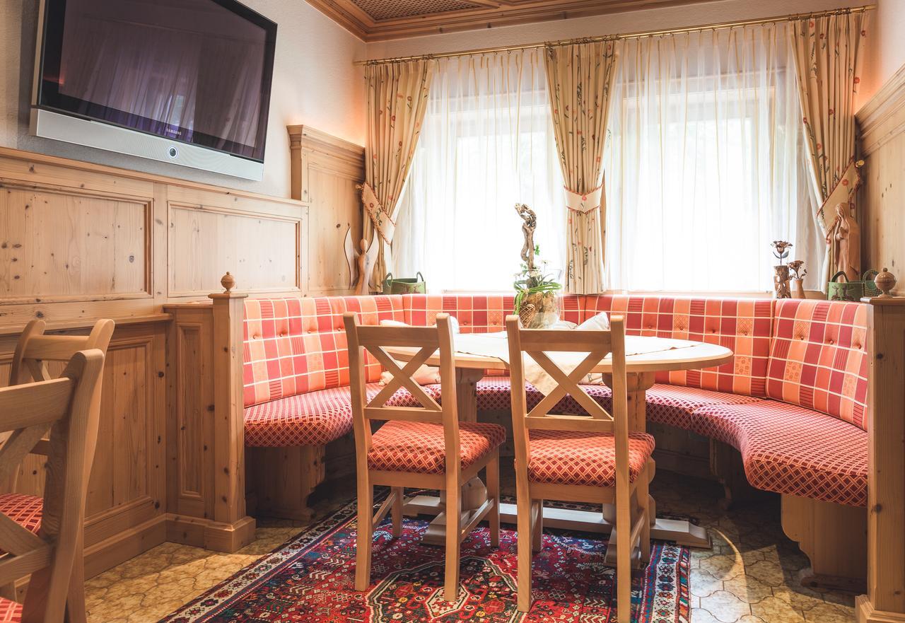 Hotel Garni Tirol Ladis Zewnętrze zdjęcie
