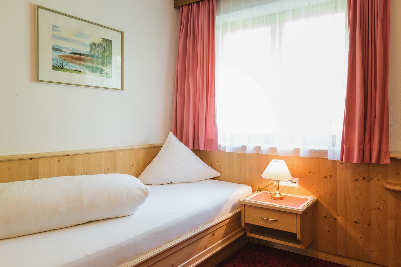 Hotel Garni Tirol Ladis Zewnętrze zdjęcie